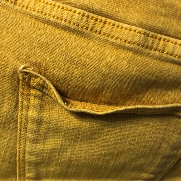 Target / Universal Thread Mustard Yellow Shorts - Picture 5 of 5